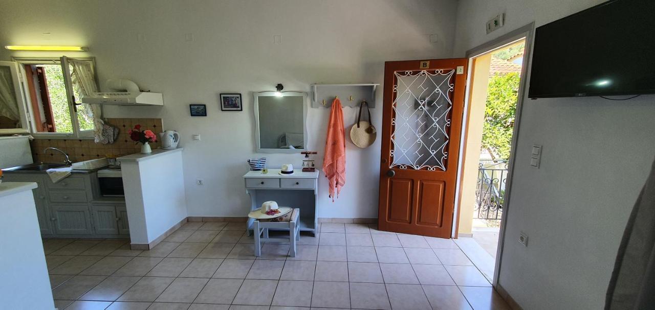 Lákka Aphrodite Studios & Apt With Pool מראה חיצוני תמונה