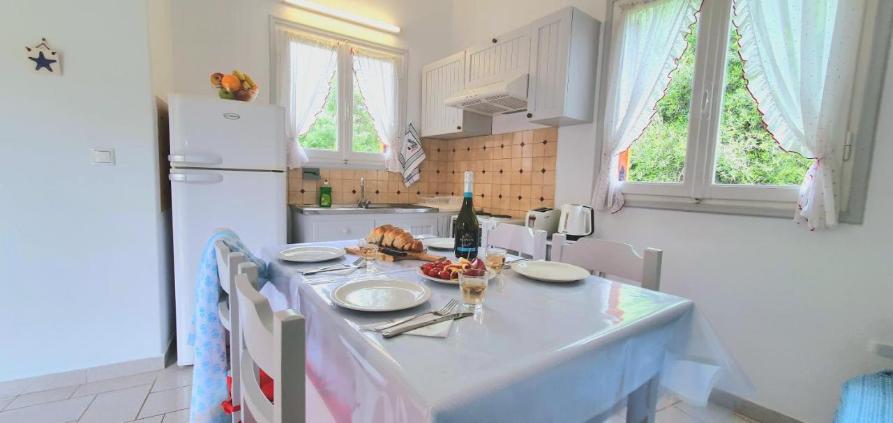 Lákka Aphrodite Studios & Apt With Pool מראה חיצוני תמונה